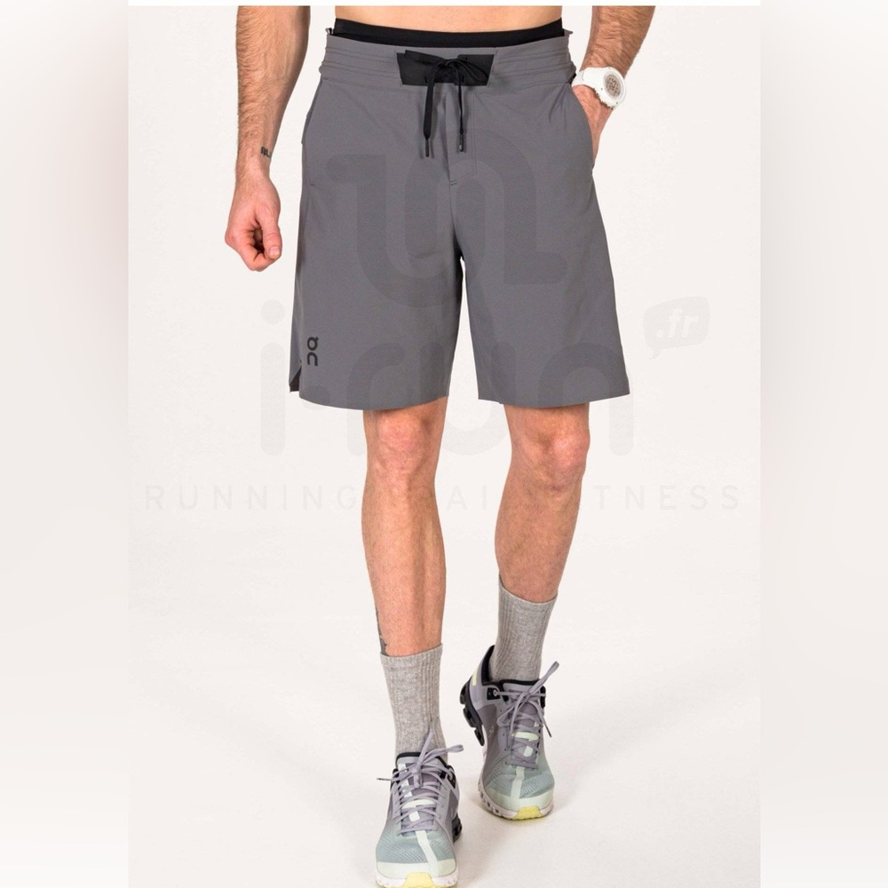 On Men’s Performance Hybrid Shorts in Shadow